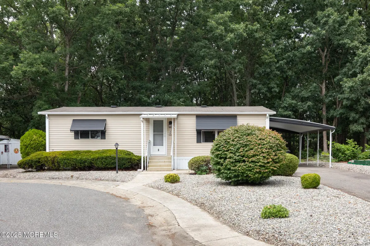 3 Warner Way, Toms River, NJ 08755 - Image #1