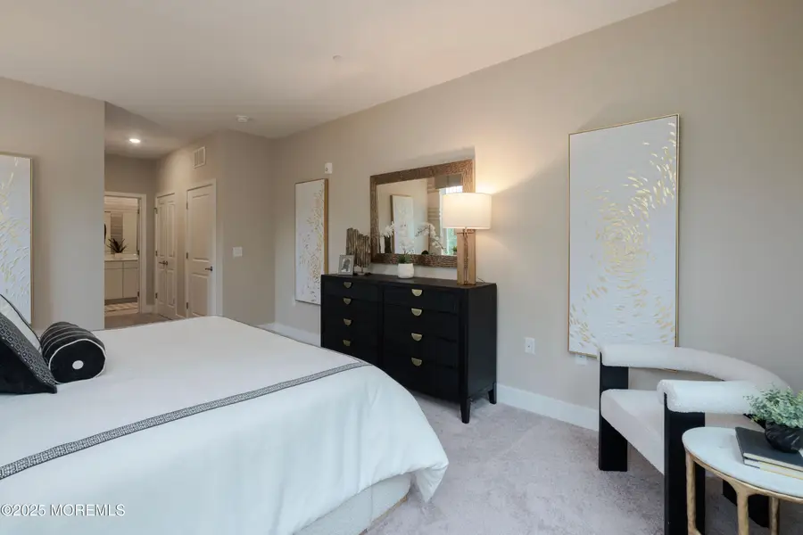 27102 Radford Court, Monroe, NJ 08831 - Image #3