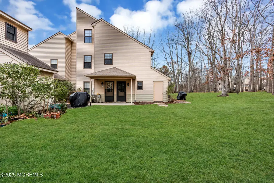 705 Bluebell Drive, Jackson, NJ 08527 - Image #2