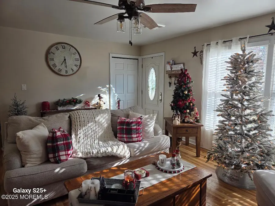 416 Chestnut Drive, Lanoka Harbor, NJ 08734 - Image #3