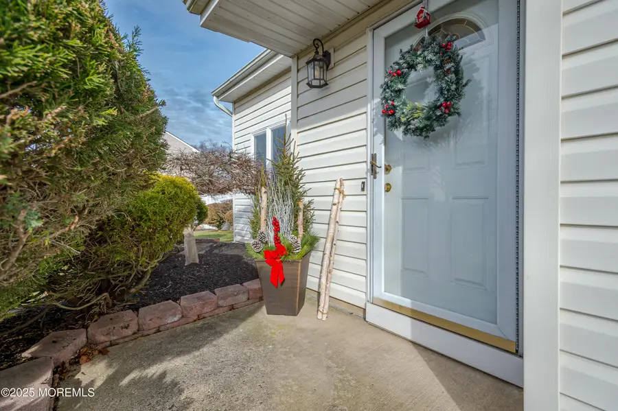 2206 Cedarview Drive, Toms River, NJ 08757 - Image #2