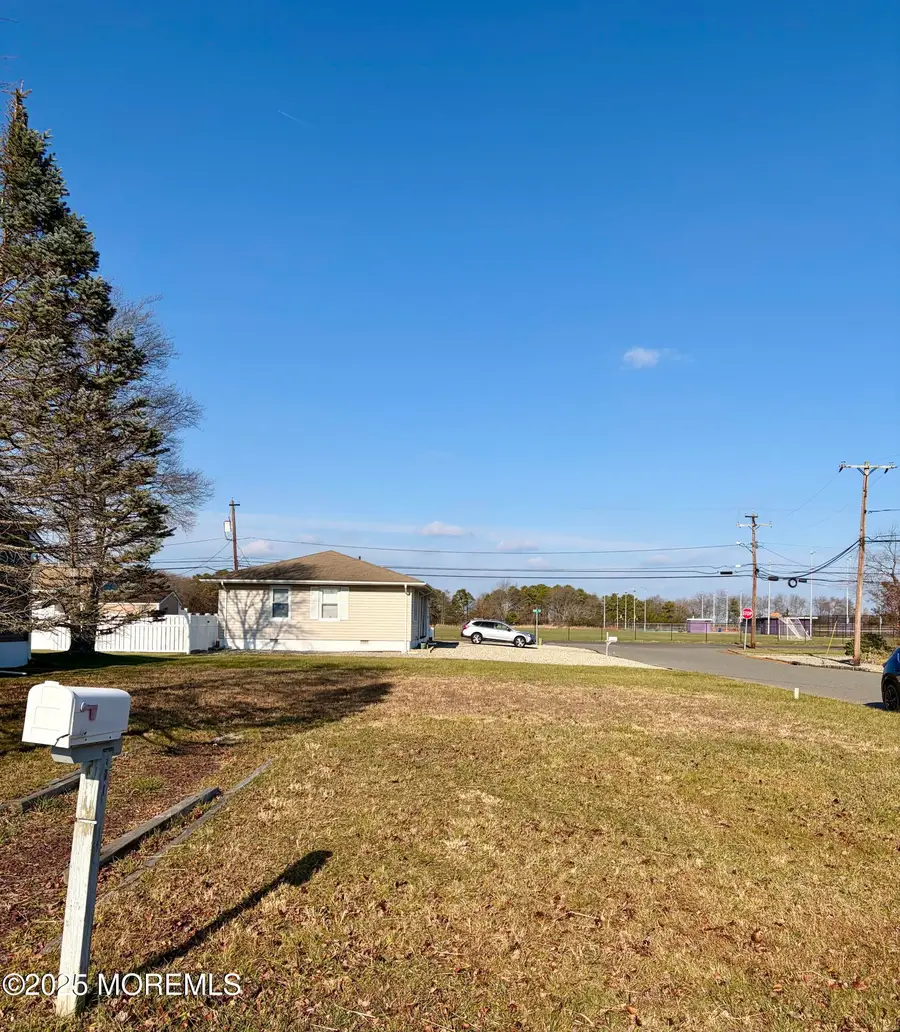 101 Binnacle Lane, Toms River, NJ 08753 - Image #3