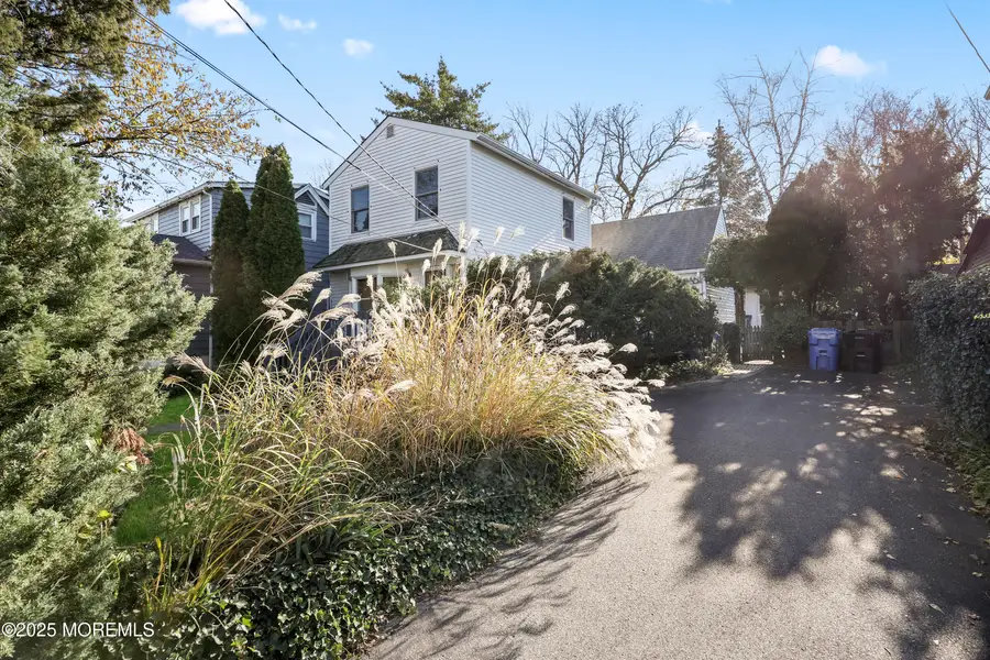 28 Florence Avenue, Leonardo, NJ 07737 - Image #3