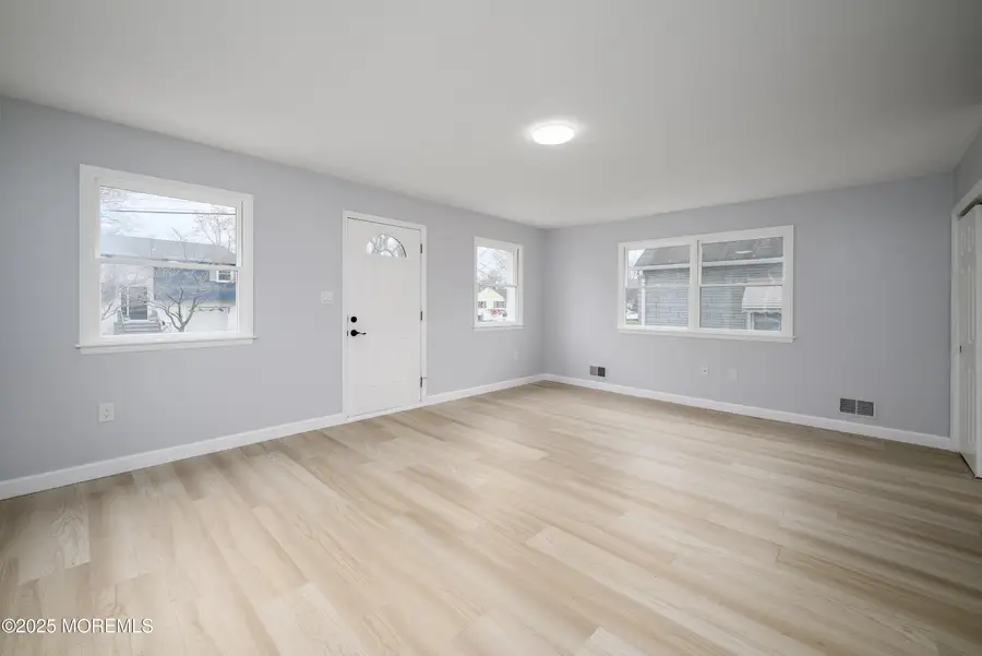 998 Woodmere Drive, Cliffwood Beach, NJ 07735 - Image #3