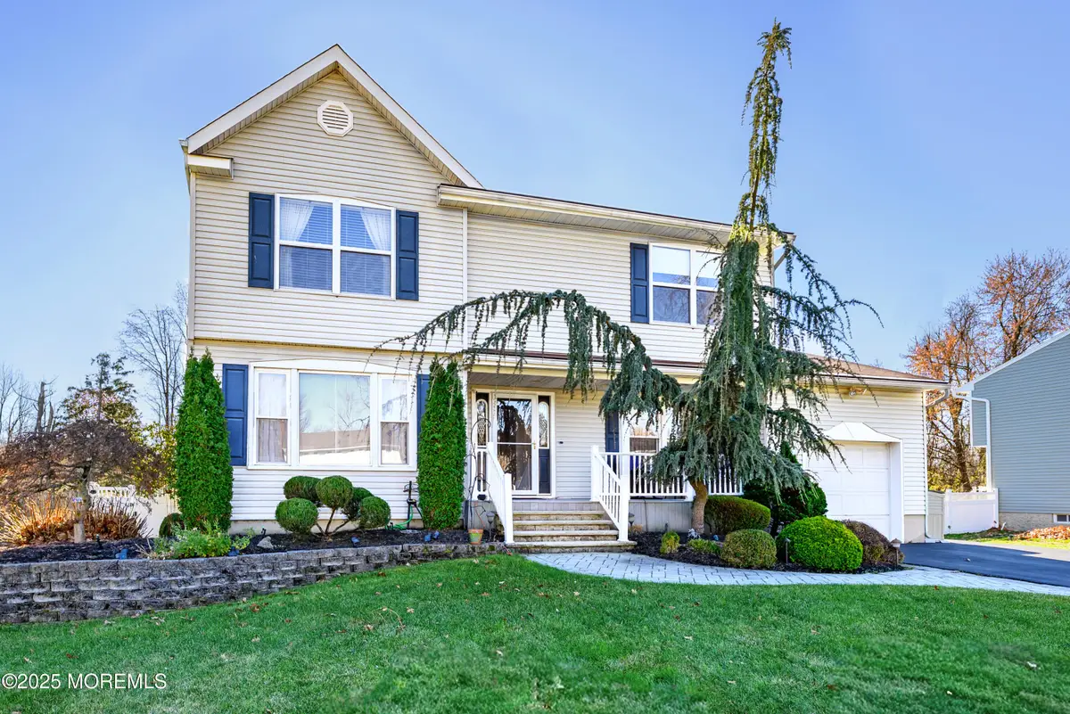 10 Sandybrook Road, Manalapan Township, NJ 07726 - Image #1