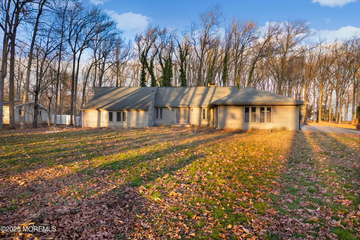 20 Cambridge Drive, Colonia, NJ 07067 - Image #1