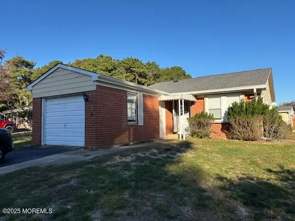 1 Deacon Court, Whiting, NJ 08759