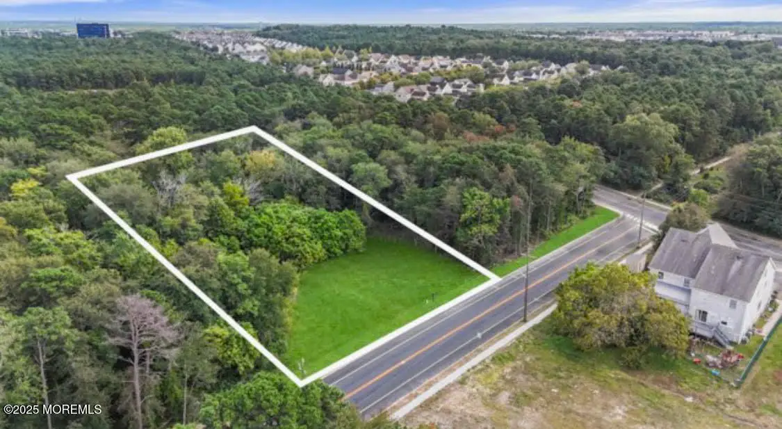 238 Vine Avenue, Lakewood, NJ 08701 - Image #1