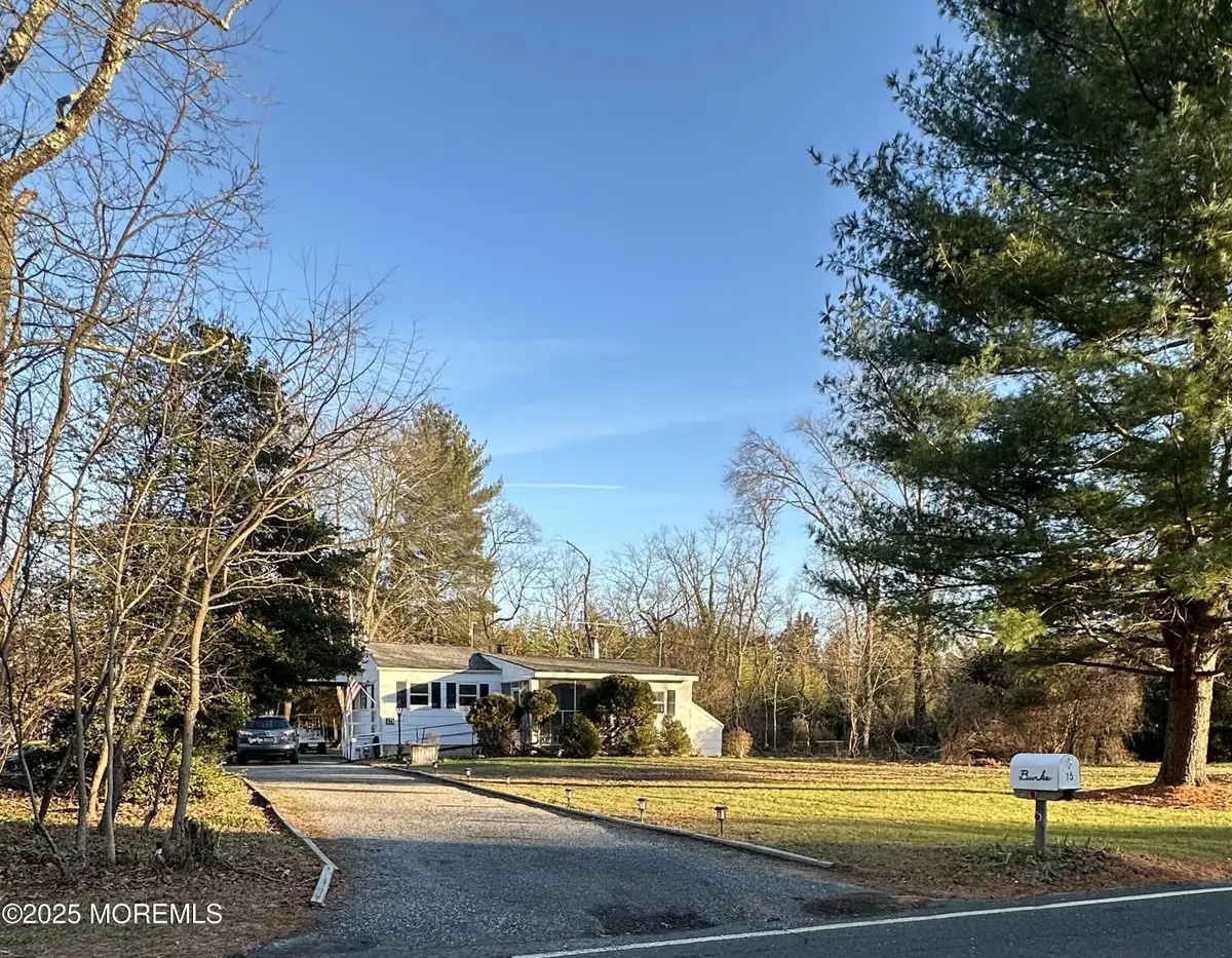 15 Georgia Tavern Road, Farmingdale, NJ 07727 - Image #1