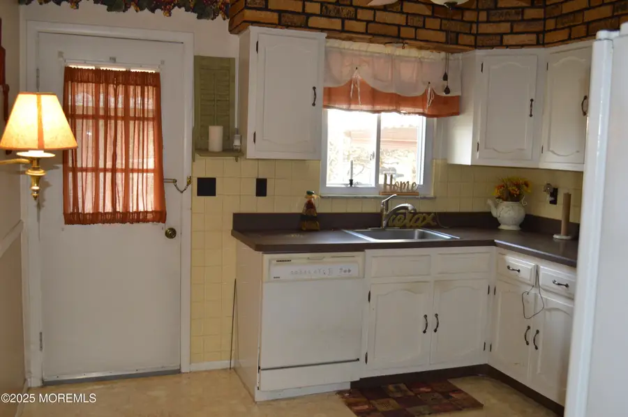 107 A Hudson Parkway, Whiting, NJ 08759 - Image #3