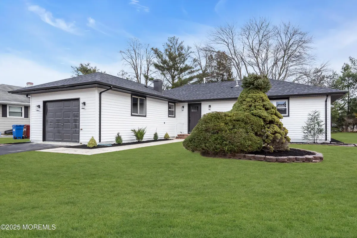 8 Kinsale Street, Toms River, NJ 08757 - Image #1