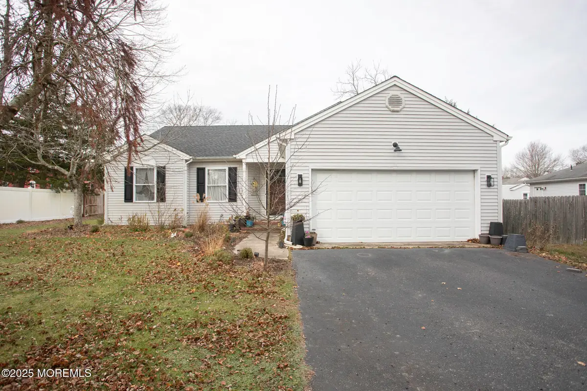 49 Oxycocus Road, Manahawkin, NJ 08050 - Image #1