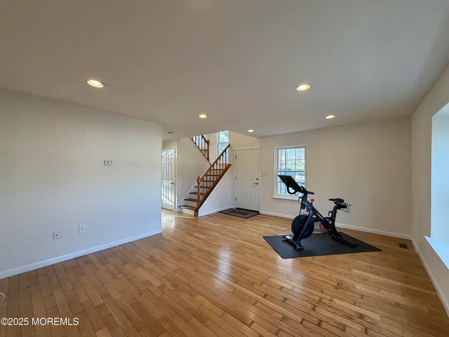 1 Gwizdak Court, Sayreville, NJ 08879 - Image #3