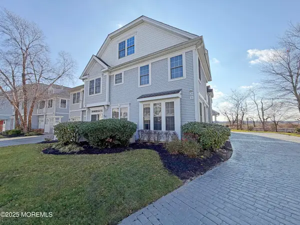 31 Skimmer Lane, Port Monmouth, NJ 07758