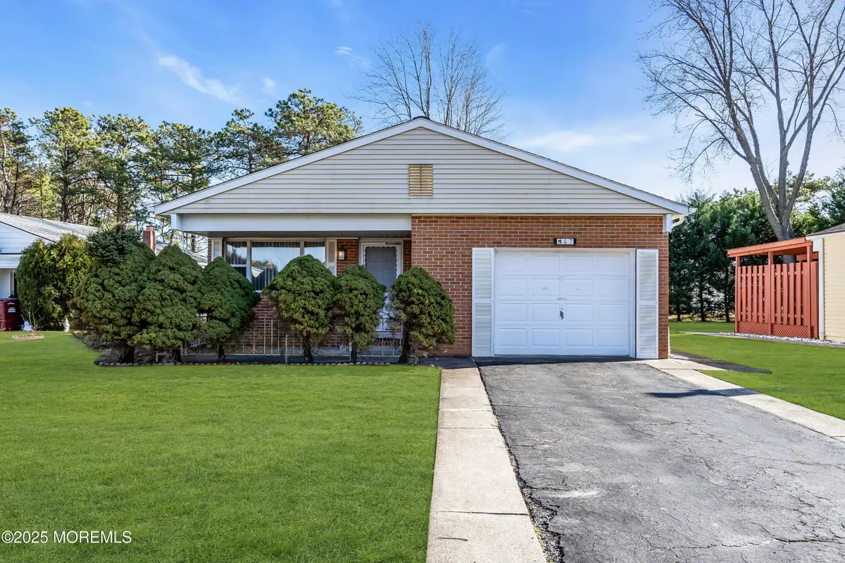 47 Normanton Court, Toms River, NJ 08757 - Image #1