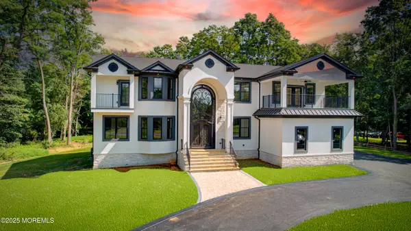 169 Applegarth Road, Monroe, NJ 08831