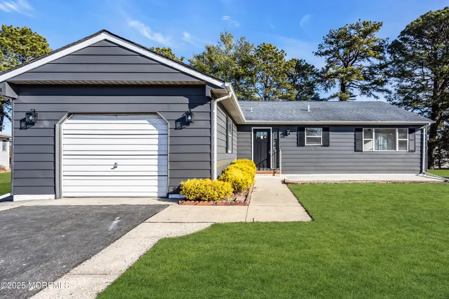 9 Gramercy Court, Toms River, NJ 08757 - Image #3