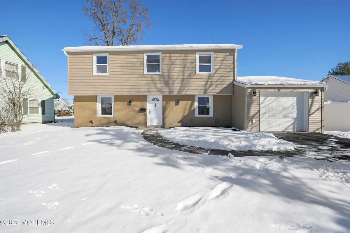 18 Bendix Lane, Willingboro, NJ 08046 - Image #1