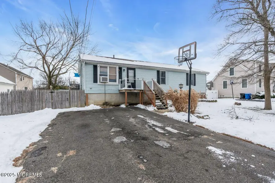 615 Monmouth Avenue, Port Monmouth, NJ 07758 - Image #2