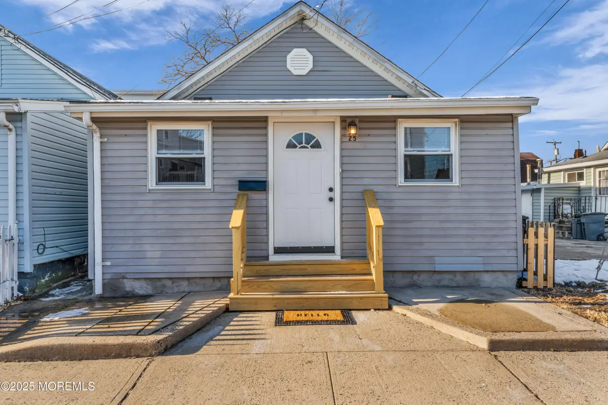 25 Twilight Avenue, Keansburg, NJ 07734 - #1