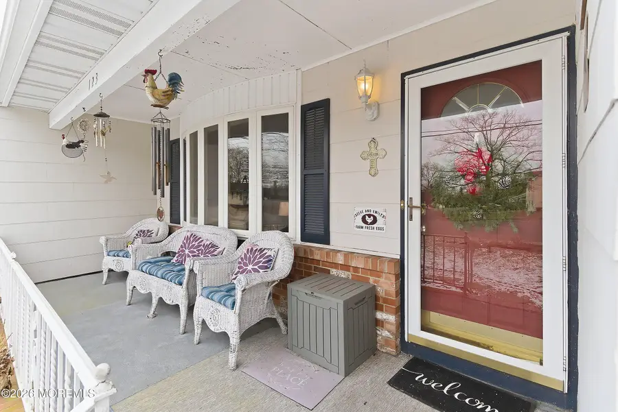 123 Oakwood Place, Forked River, NJ 08731 - Image #3