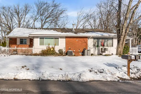 27 Cardinal Street #B, Manchester, NJ 08759