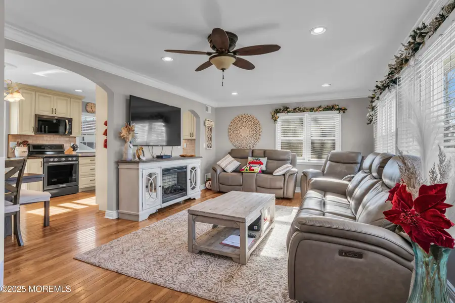 33 Sand Creek Lane, Toms River, NJ 08753 - Image #3