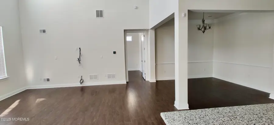 27 Flagstone Court, Freehold, NJ 07728 - Image #3