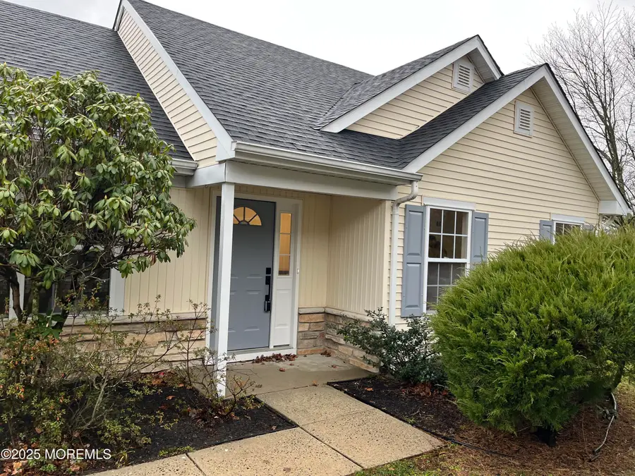 2425 Woodbine Lane, Toms River, NJ 08755 - Image #2