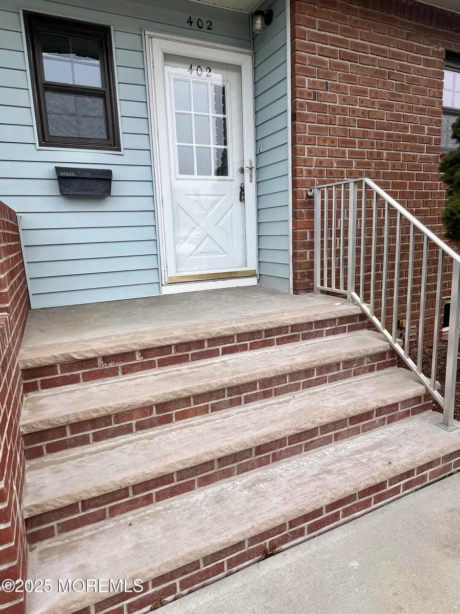 402 Windsor Court, Hillsborough, NJ 08844 - Image #3