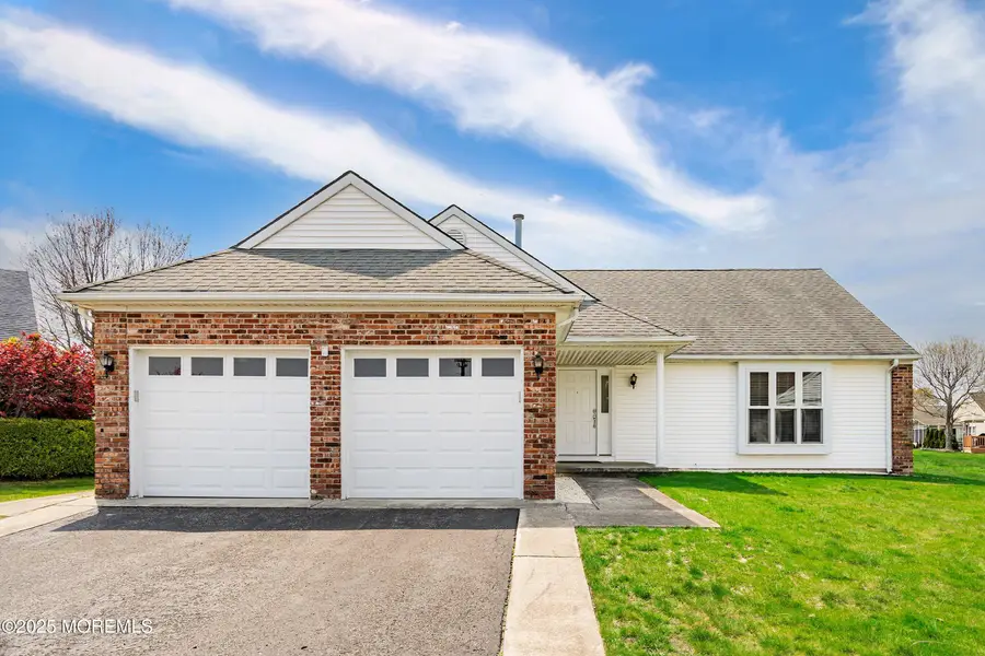 4 Otley Court, Toms River, NJ 08757 - Image #2