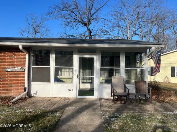 103F Edinburgh Lane, Lakewood, NJ 08701