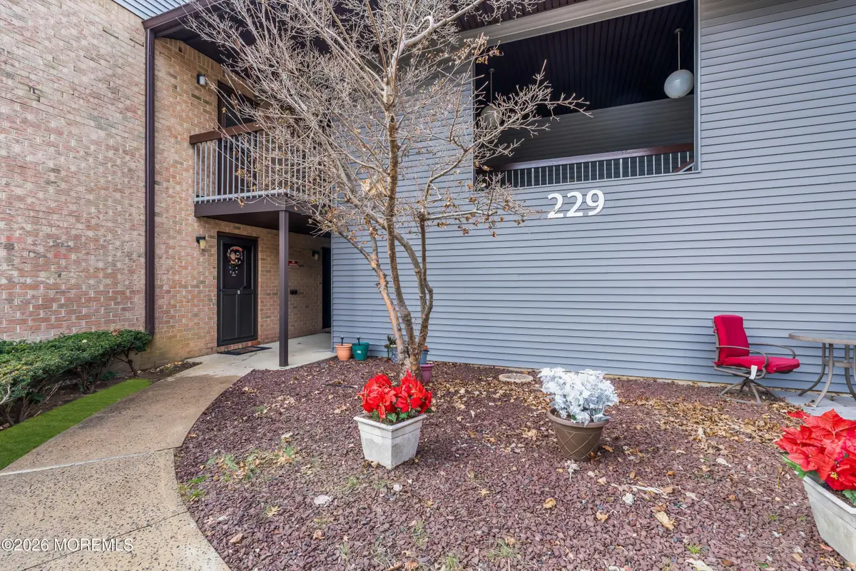 229 Medford Court #A, Manalapan Township, NJ 07726 - Image #1
