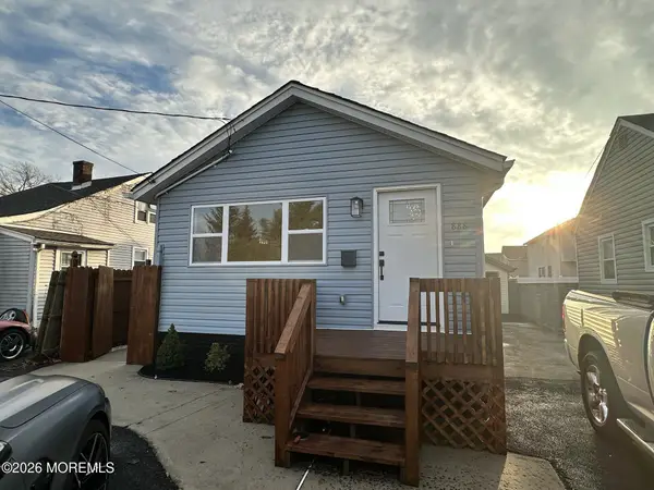 888 State Route 35, Laurence Harbor, NJ 08879