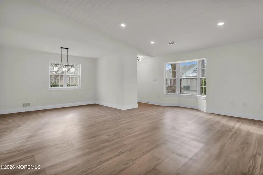 7 Morden Close, Freehold, NJ 07728 - Image #3