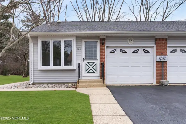 12 Hamilton Lane #A, Whiting, NJ 08759