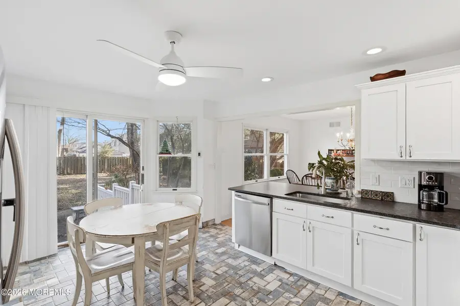 812 Mistletoe Avenue, Point Pleasant, NJ 08742 - Image #3