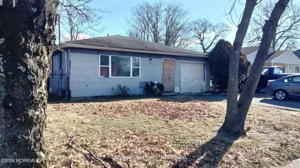 137 Dr Martin Luther King Drive #lakewood, Lakewood, NJ 08701