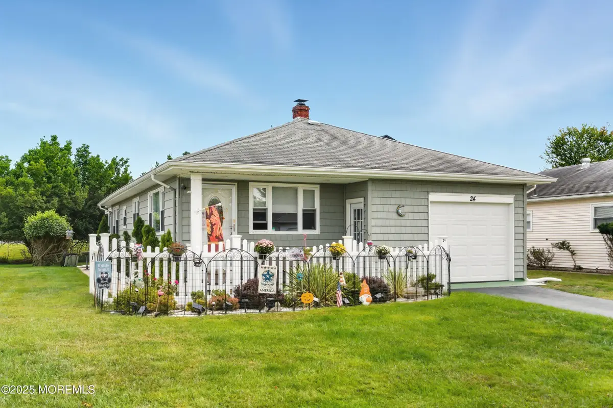 24 Port Royal Drive, Toms River, NJ 08757 - Image #1