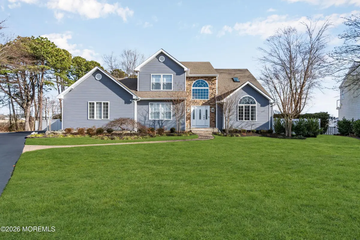 107 Waters Edge Court, Brick, NJ 08724 - Image #1