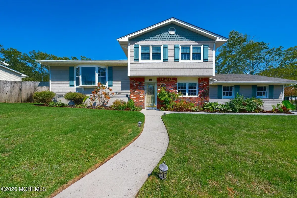 35 Redwood Drive, Toms River, NJ 08753 - Image #1