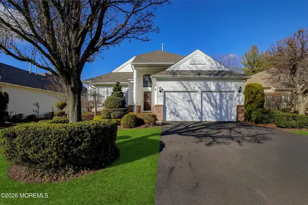 11 Derry Meeting Drive, Manalapan, NJ 07726