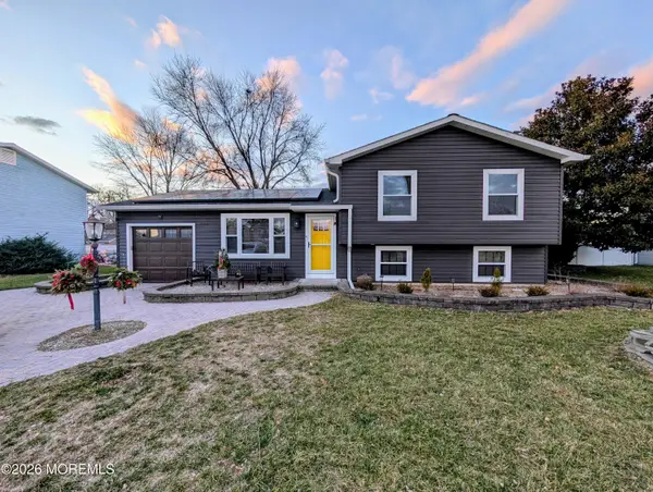 956 Green Hill Boulevard, Toms River, NJ 08753