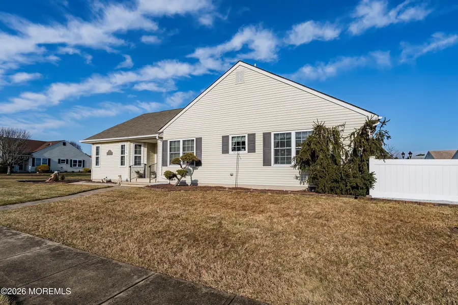 28 Cohansey Drive, Toms River, NJ 08757 - Image #3