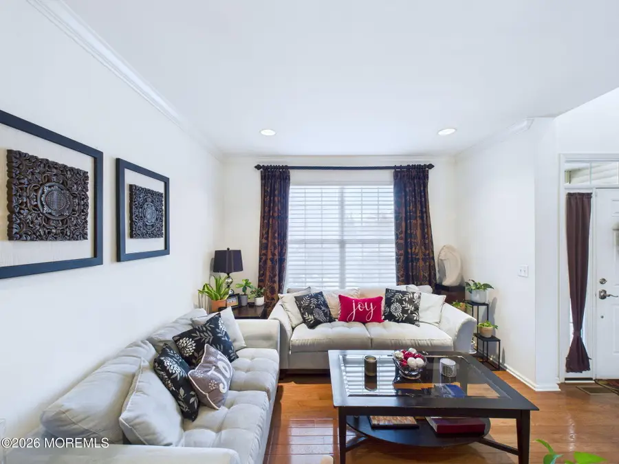 28 Wisniewski Road, Sayreville, NJ 08872 - Image #3