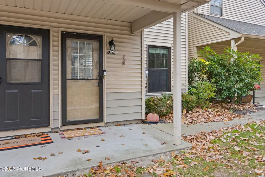 208 Owls Nest Court, Jackson, NJ 08527 - Image #2