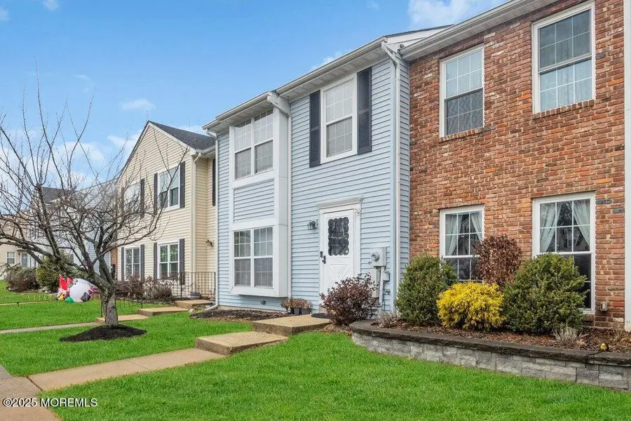 16 Rodio Court, Sayreville, NJ 08872 - Image #3