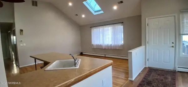 2001 Hovsons Boulevard, Toms River, NJ 08753