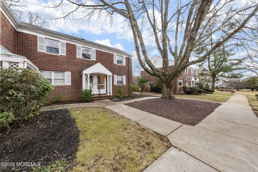 105 Manor Drive, Red Bank, NJ 07701 - Image #2