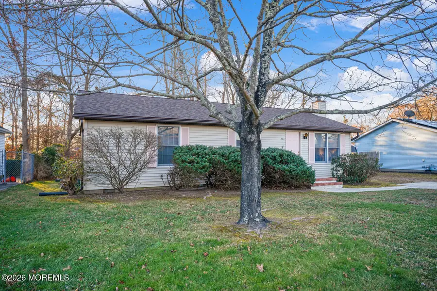 314 Lake Crystalbrook Drive, Mystic Island, NJ 08087 - Image #2